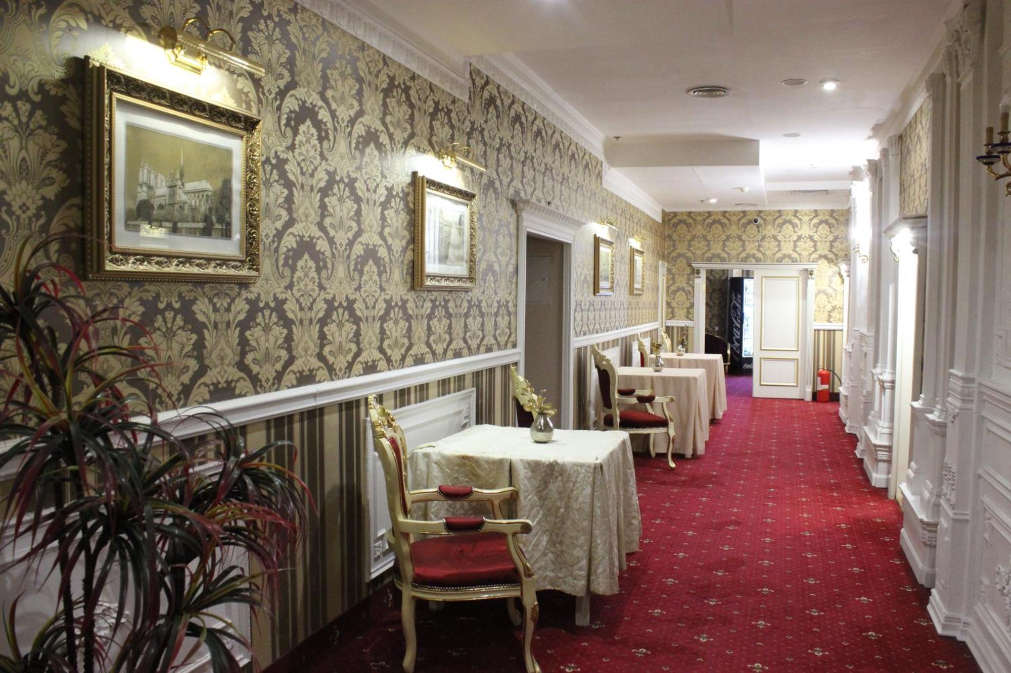Отель Royal De Paris Киев Экстерьер фото